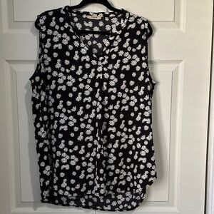 Floral Daisy Sleeveless Black and White Women's Top XL